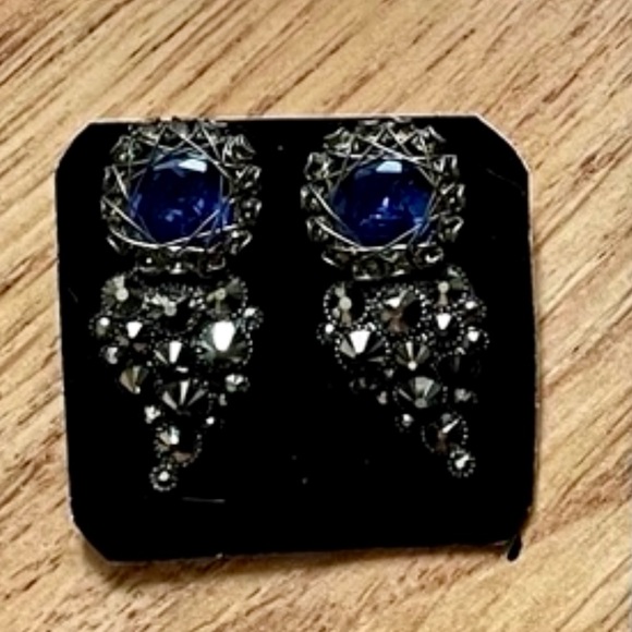 Catherine Popesco Clip on Earrings - Picture 3 of 7